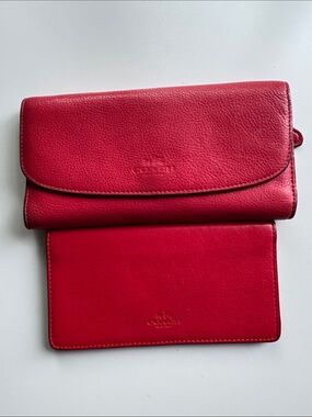 Coach F56488 True Red Pebble Leather 2 Piece Snap Trifold Zip Coin Pocket Wallet